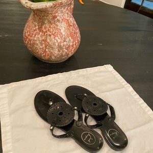 Jack Rogers black size 10 flip-flops